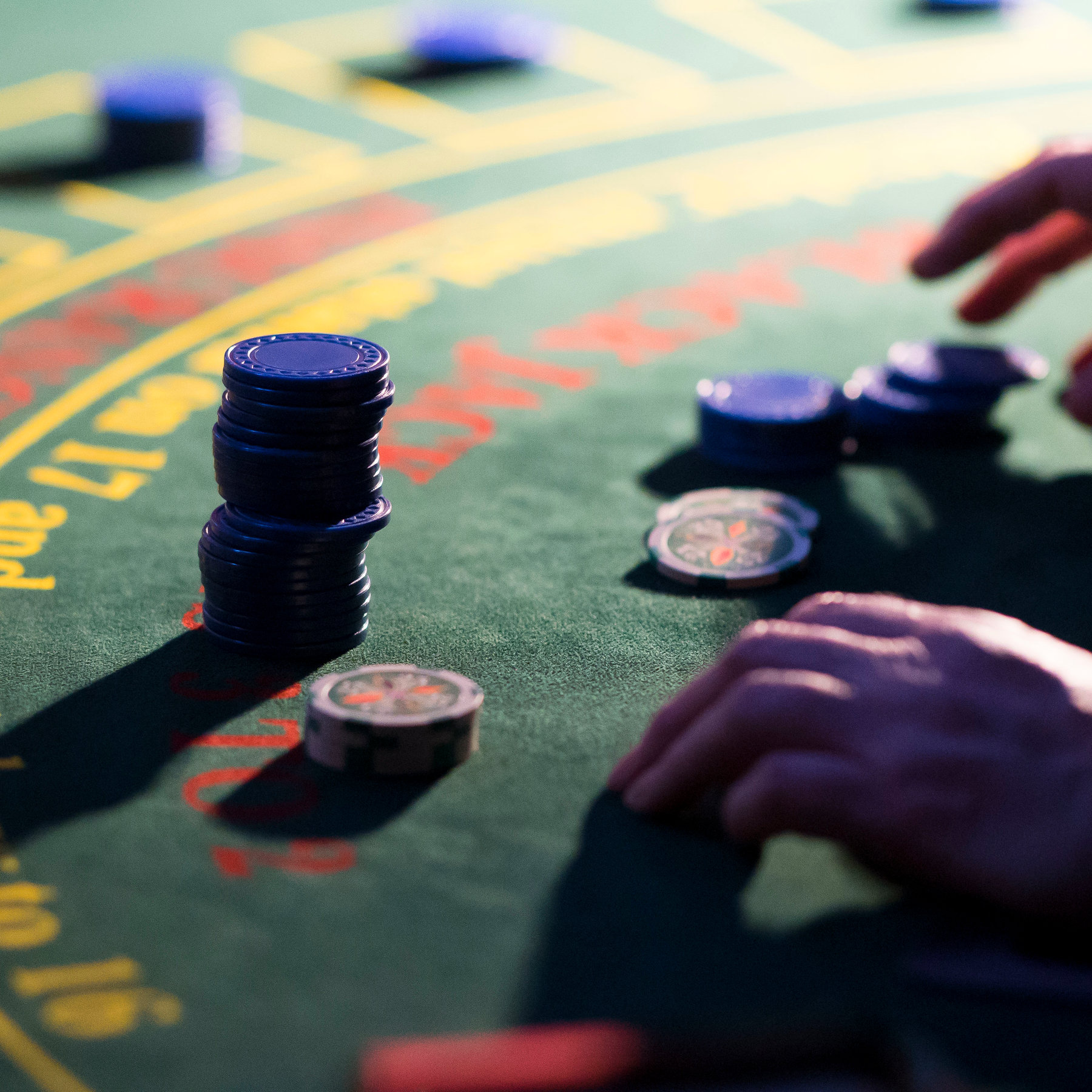 Australian online casino player placing a side bet in a blackjack game